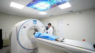 La Libertad: Se inaugura en el Hospital Regional un tomógrafo con tecnología de inteligencia artificial