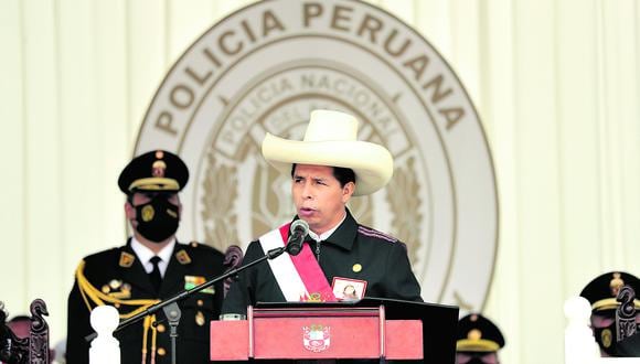 Castillo reconoció la importante labor que desarrolla la Policía en la sociedad y en su labor de proteger a la población en general.