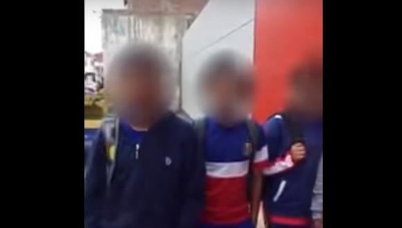 Chiclayo: Prohíben ingreso de escolares a colegio por no usar zapatillas blancas (VIDEO)