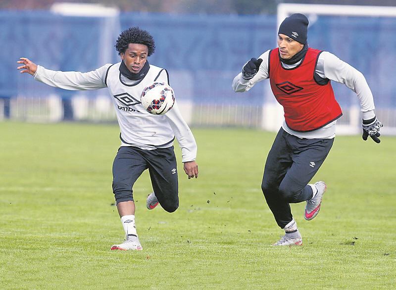 Yordy Reyna fuera de la selección por lesión