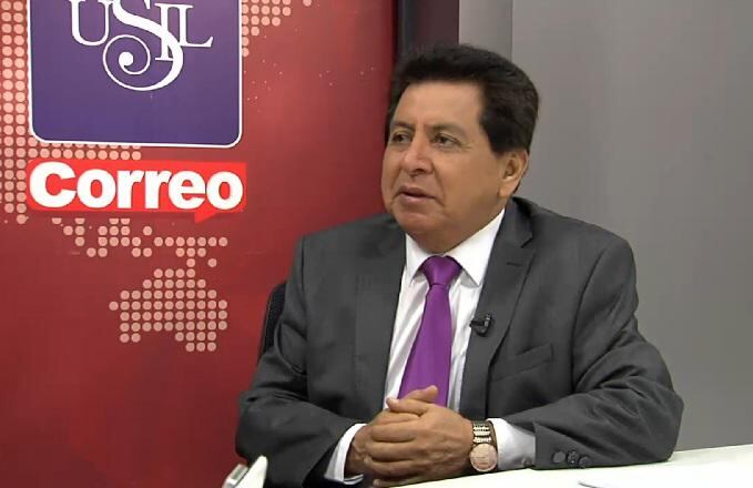 César Acuña: Aseguran que su partido es una 'combi Orion' en la que todos suben y chocará