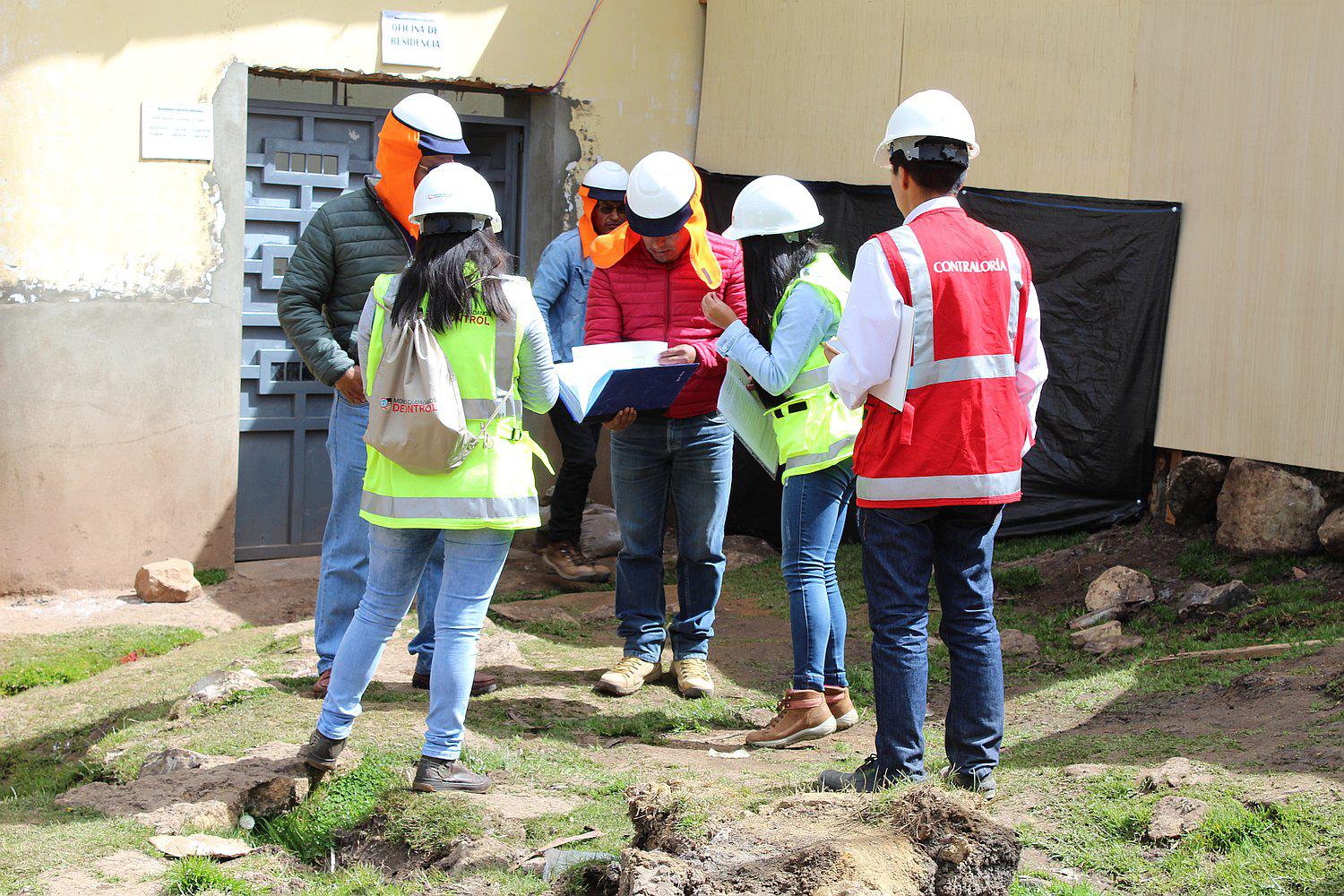 Monitores Ciudadanos encuentran falencias en obras de la provincia de Hvca.
