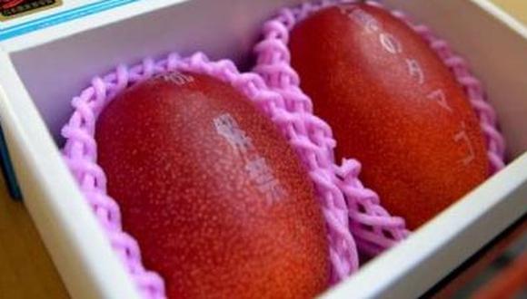 ​Japón: Venden dos mangos por el precio récord de 2.340 euros