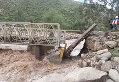Huancavelica: Cuatro puentes, vías y 3 casas colapsadas por desborde de río Carhuapata