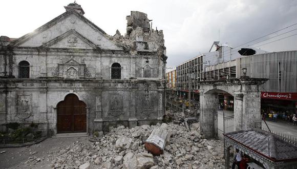 Filipinas: Aumentan a 87 los muertos por terremoto de 7.2 grados