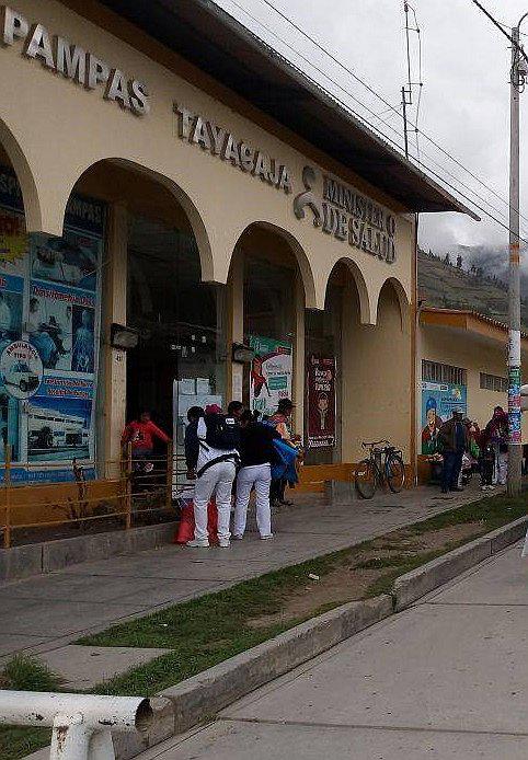 Director de hospital de Pampas anula proceso CAS y causa conflicto