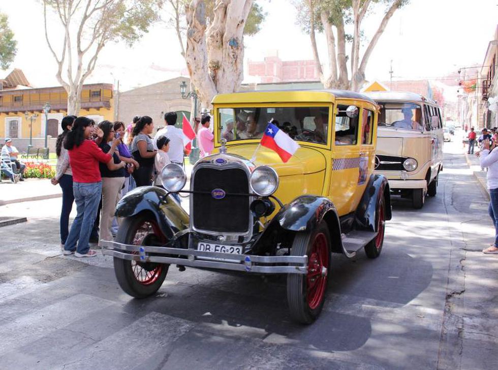 Autos de colección recorrieron Moquegua