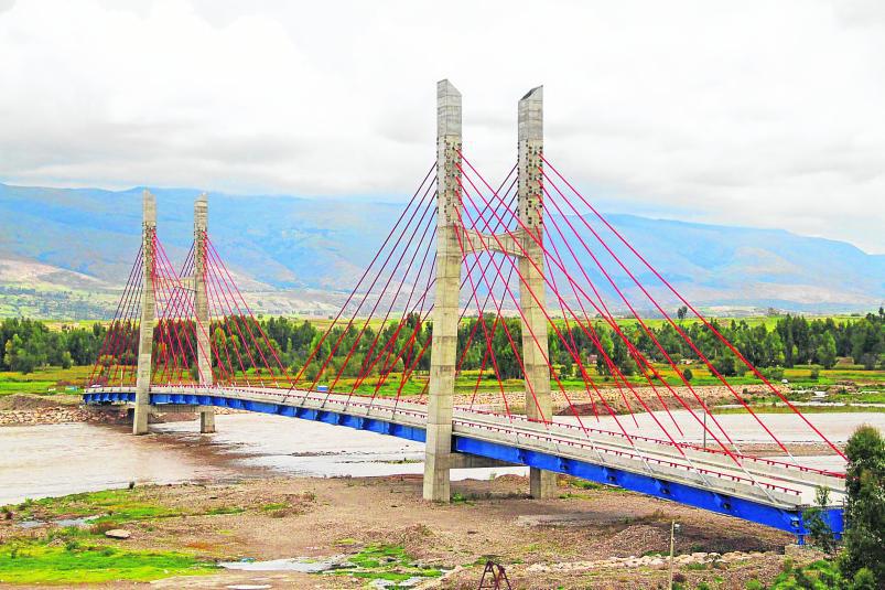 Gobernador regional pretende construir un segundo puente Comuneros