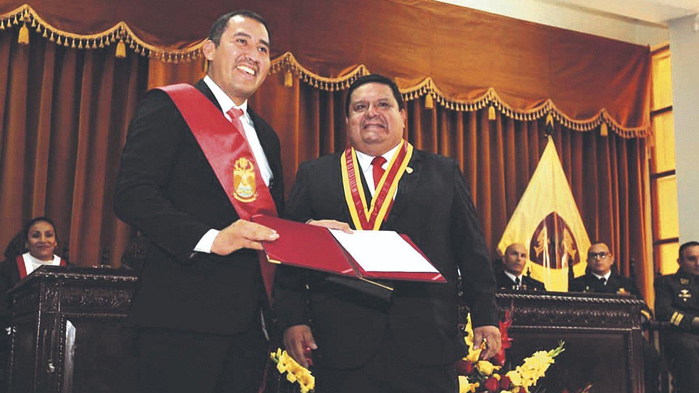 Acuerdan iniciar revocatoria de gobernador 