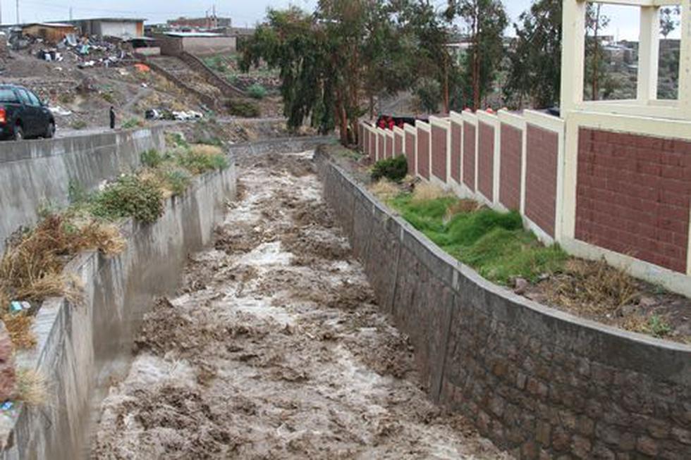 Refuerzan riberas tras crecida de río Seco
