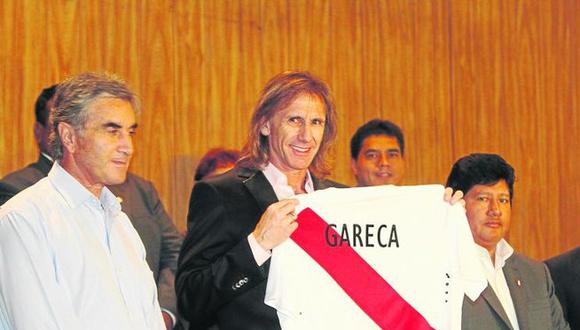 Ricardo Gareca protesta por conciertos previos a encuentros de la selección