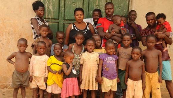 Uganda: Mujer ha dado a luz a 44 hijos con solo 40 años de edad (VIDEO)