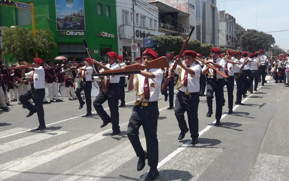 Chiclayo: Emblemático colegio San José celebra sus 159 años con desfile (FOTOS y VIDEO)