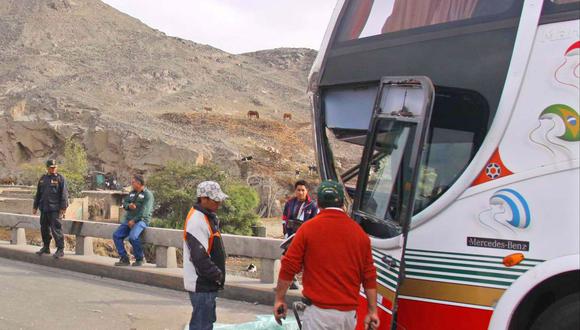 La Oroya: Bus de empresa Cochachi choca con camión 