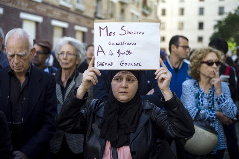 Francia: Musulmanes critican al yihadismo