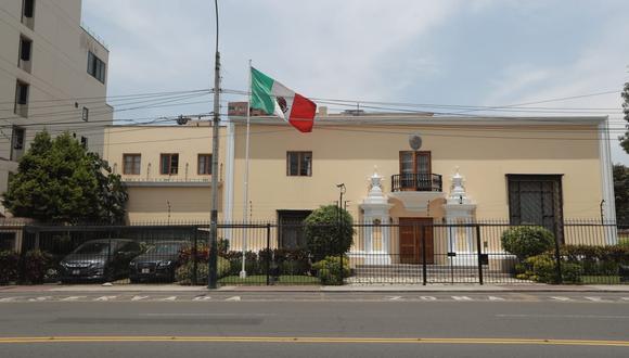 Exteriores de la embajada de México donde se encuentra Lilia Paredes. Foto: Jesús Saucedo@photo.gec