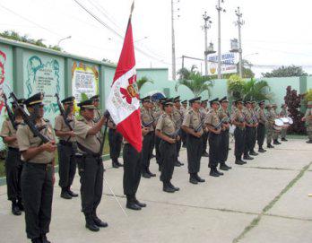 Homenaje a héroe de la PNP