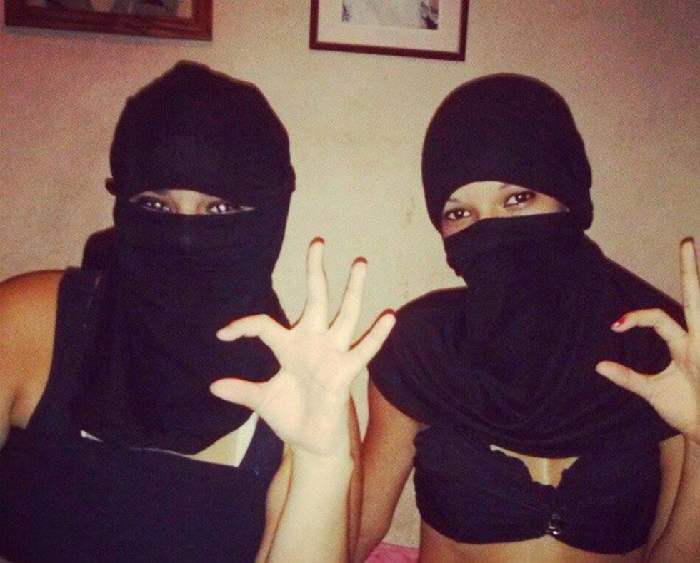 Los narcos brasileños lucen sus armas en las redes sociales (FOTOS)