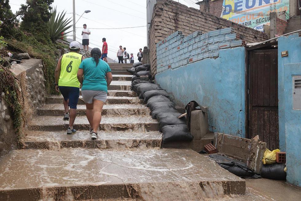 Chosica: Huaico afecta varios kilómetros de la Carretera Central (FOTOS Y VIDEOS)