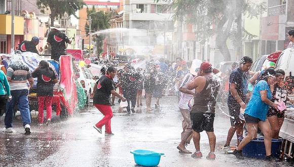 Invocan a no derrochar agua en Carnavales