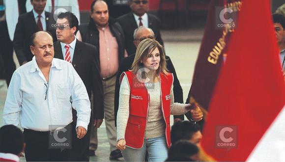 Mercedes Aráoz insiste en que vicepresidentes deben renunciar ante eventual vacancia a PPK