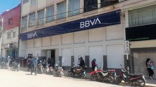 Entidades bancarias protegen sus instalaciones en Juliaca