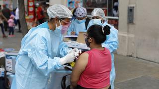 Más de dieciséis millones 880 mil peruanos recibieron al menos una dosis de la vacuna contra el COVID-19