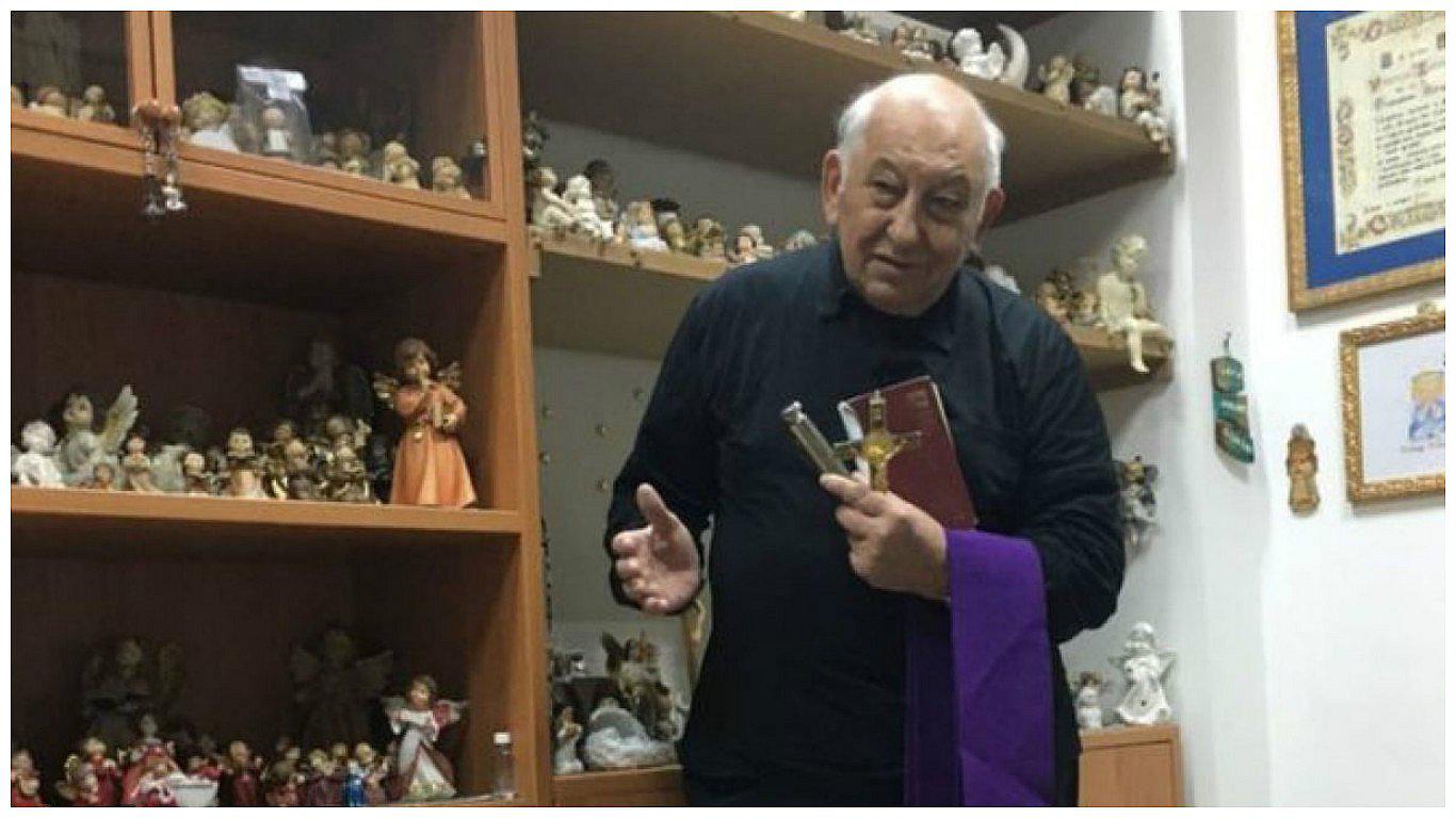 Sacerdote exorcista revela esta penosa verdad de su oficio (FOTOS)