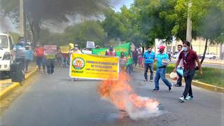 Piura: Pobladores queman llantas para exigir el megaproyecto de saneamiento