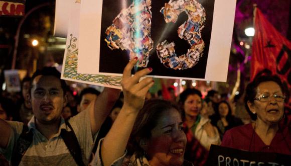 Ayotzinapa: A siete meses familiares siguen exigiendo respuestas