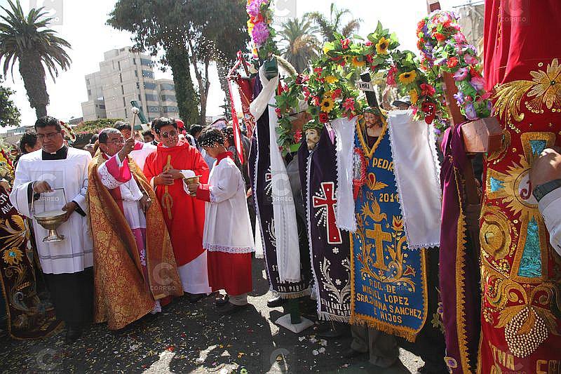 Tacna: Prohiben uso de cruces en festividades no religiosas a los alferados