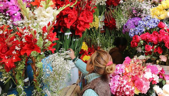 Precio de flores suben hasta en un 50% más de lo normal (VIDEO)