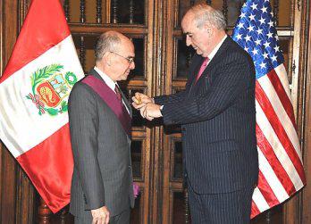 Dennis Jett: "No procedería denuncia a McKinley"