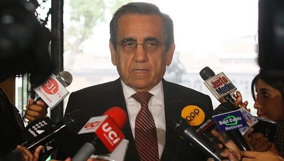Jorge del Castillo insiste en pedir audio del Consejo de Ministros por adelanto de elecciones 