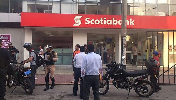 La Victoria: Delincuentes asaltan agencia bancaria en Gamarra