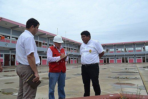 Contraloría supervisa reinicio de obra en colegio Túpac Amaru en Tumbes