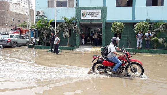Lluvia en Chiclayo amenaza a más de 30 puntos críticos donde se producen aniegos (VIDEO)