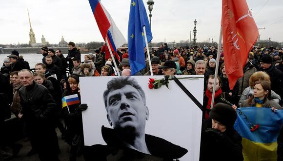 Borís Nemtsov: Acompañante ucraniana de opositor dice no haber visto a los asesinos