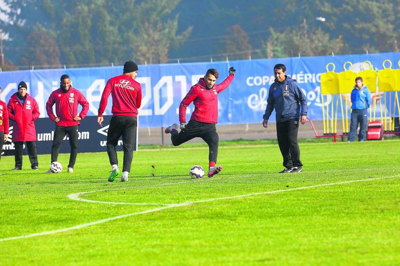 Paolo Guerrero: "Jugamos contra Brasil, no contra Neymar"
