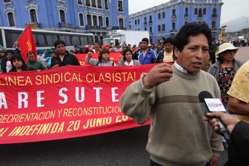 Maestros proterroristas podrían regresar a las aulas