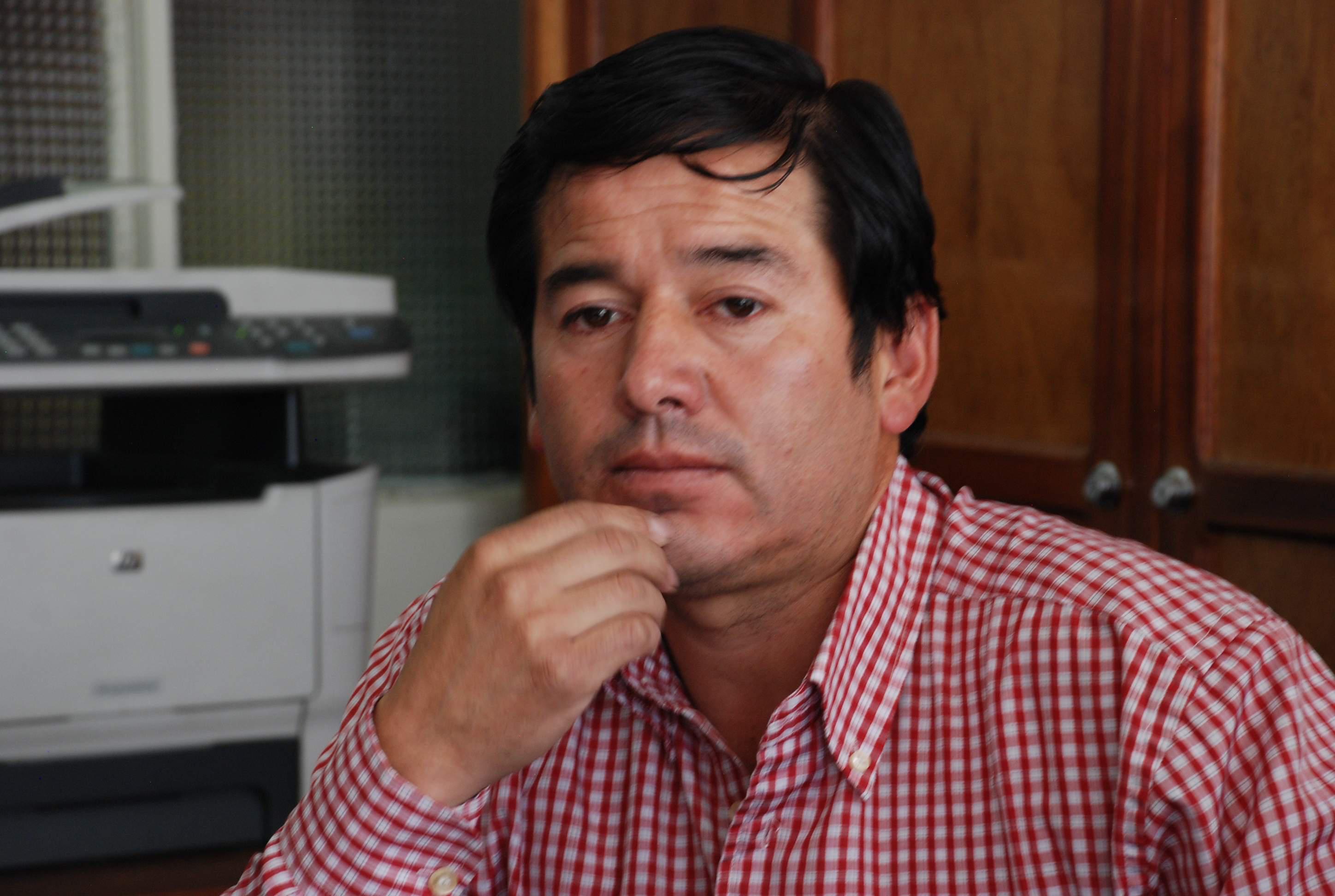 Alcalde de El Tambo promete cumplir compromiso con asentamiento