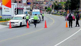 Covid-19: PNP instala retenes en Carretera Central para registrar a vehículos 