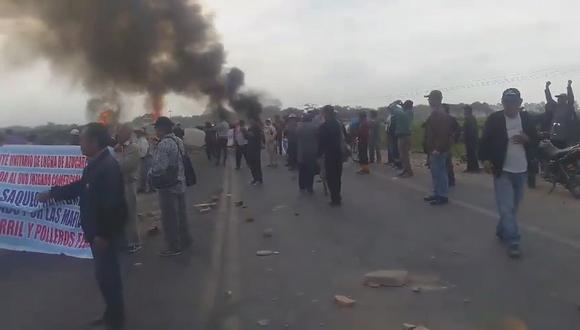 Trabajadores de Tumán bloquean carretera en protesta contra Grupo Oviedo (VIDEO) 