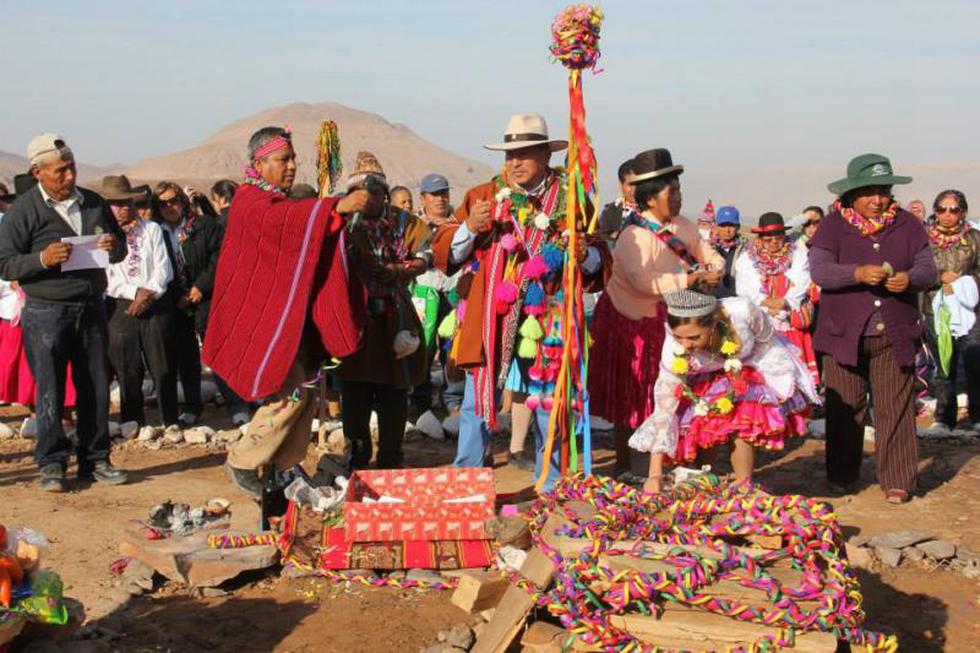 Con ritual de "Challa" dan bienvenida a los carnavales