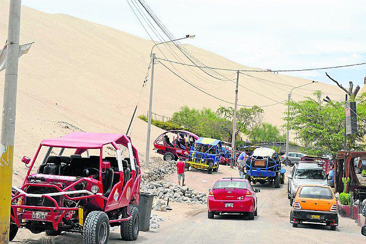 Tubulares en Huacachina: anuncian operativos contra informales