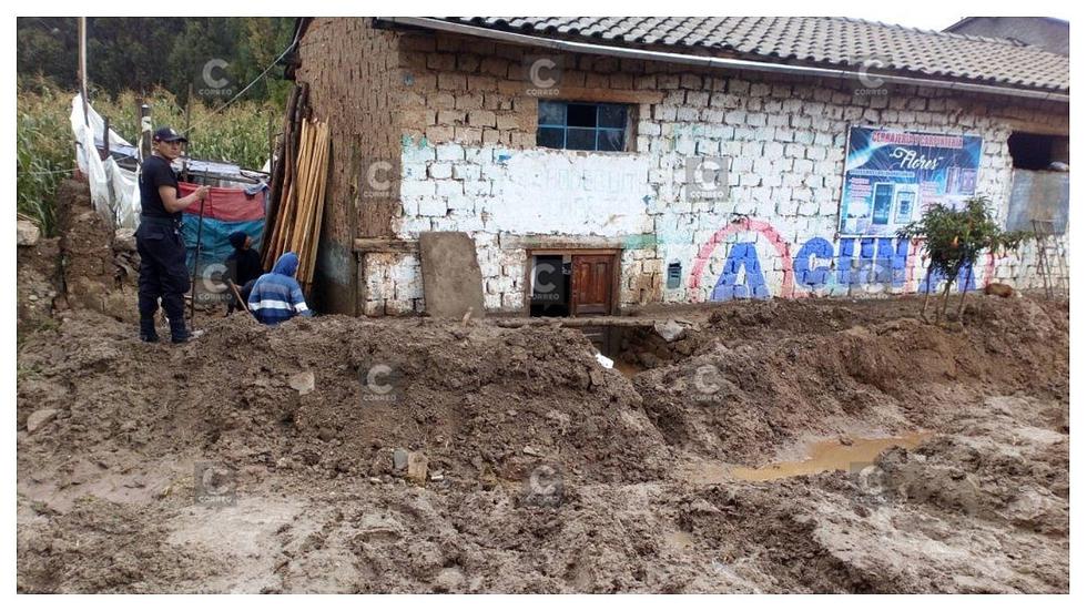 Deslizamientos provocan daños en viviendas y cultivos en Huancayo (FOTOS)