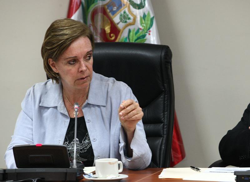 Bruce, León y Medina se unen a lista opositora que lidera Cuculiza