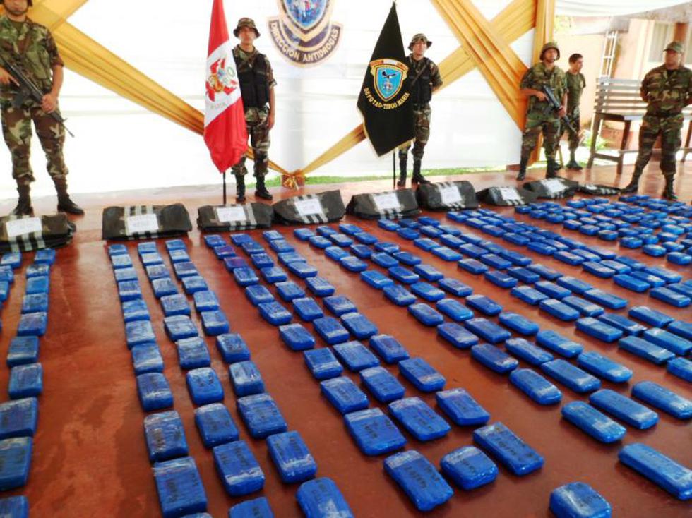 FOTOS: Antidrogas halla 373 kilos de cocaína enterrados en costales