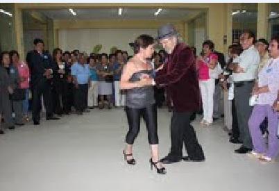 Clases gratuitas de tango para adultos mayores