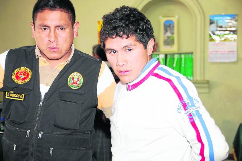 Salvan a colegiala de manos de taxista mañoso 